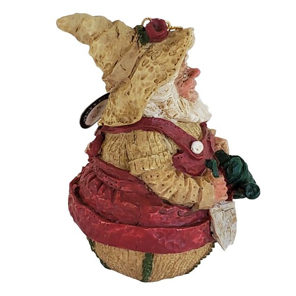 VTG Garden Gnome Santa Ornament 3.5" Watering Can & Shovel Hand-Painted Resin - Picture 6 of 6